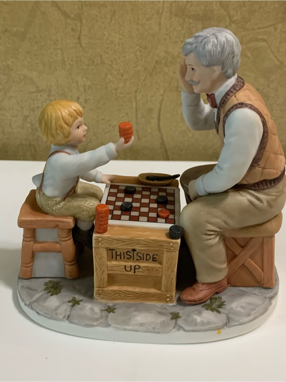 Enesco Treasured Memories Beginner’s Luck Porcelain checkers game 608092 NIB